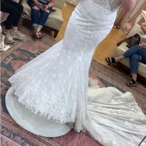 Martina Liana White Lace Wedding Dress